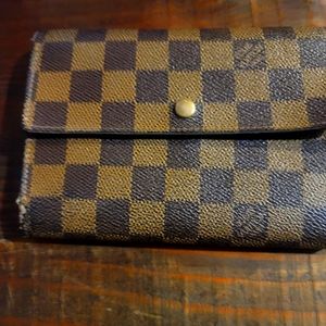 Authentic LV Wallet